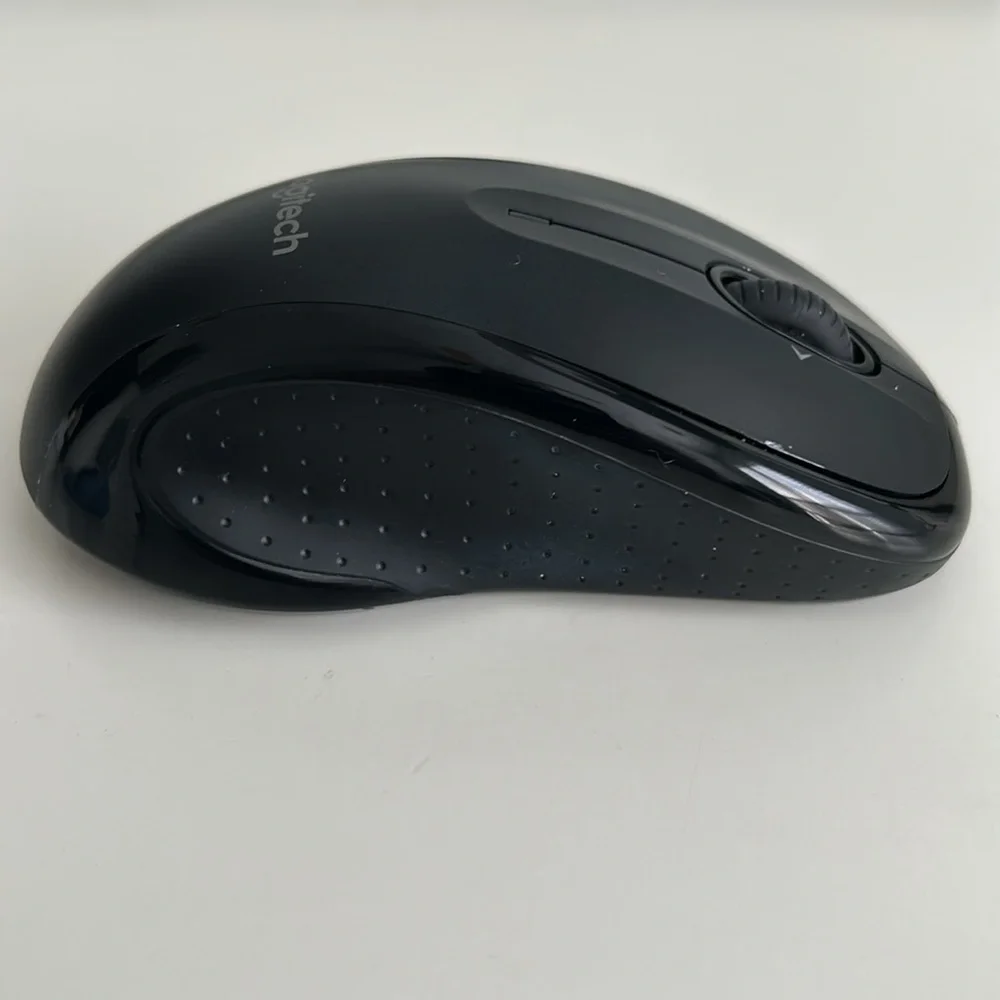 Logitech M510 Wireless Ergonomic Mouse + K400 Plus Wireless Keyboard Black